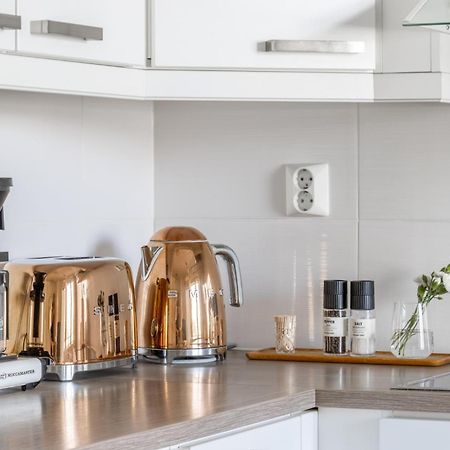 Modern Apartment With Sauna And Free Parking كوبيو المظهر الخارجي الصورة